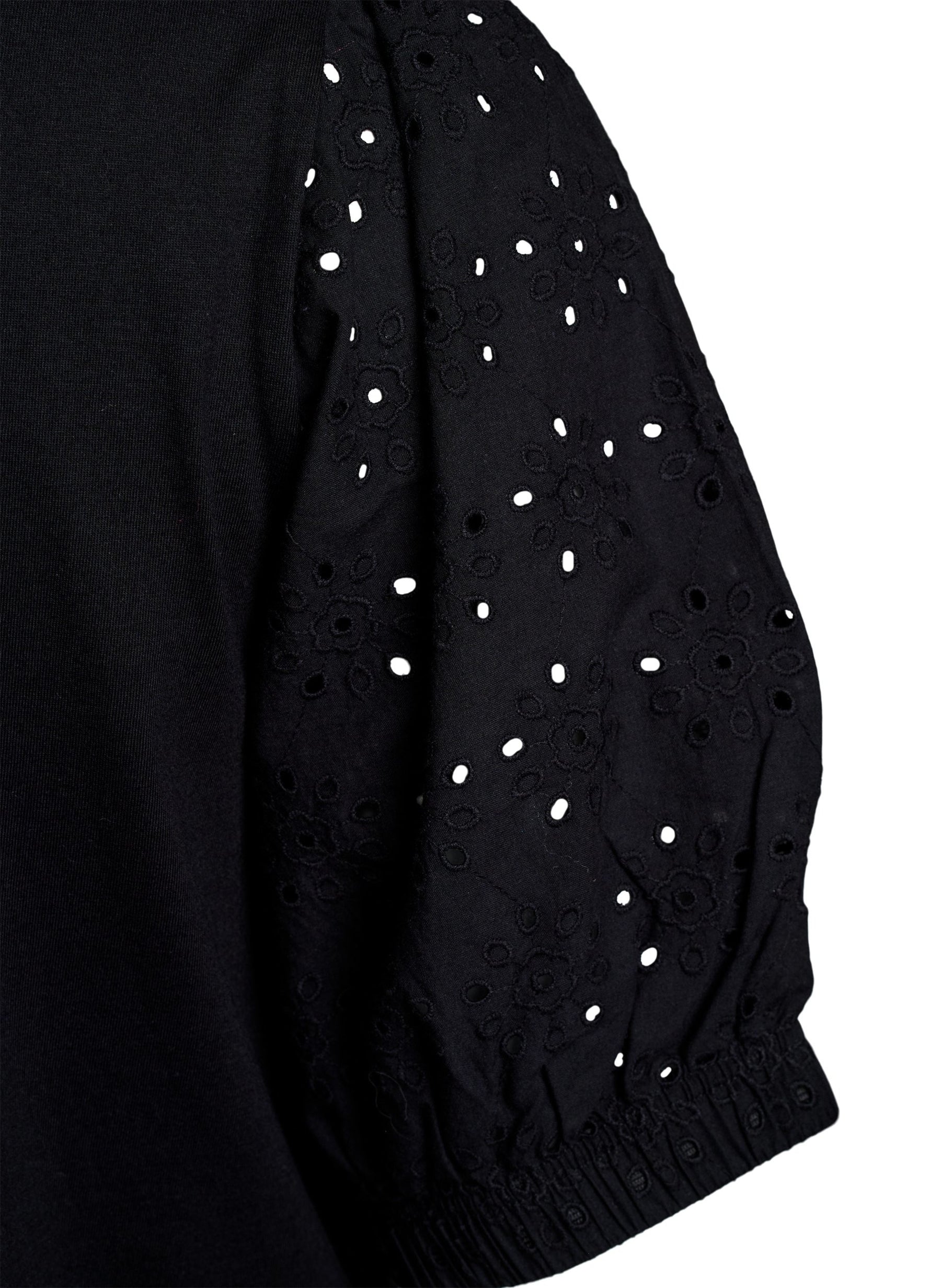 Zizzi Sofia T-Shirt in Black
