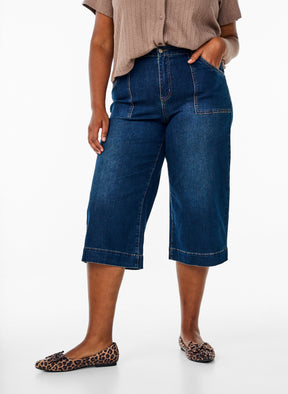 Zizzi Sunia Wide Leg Cropped Jeans