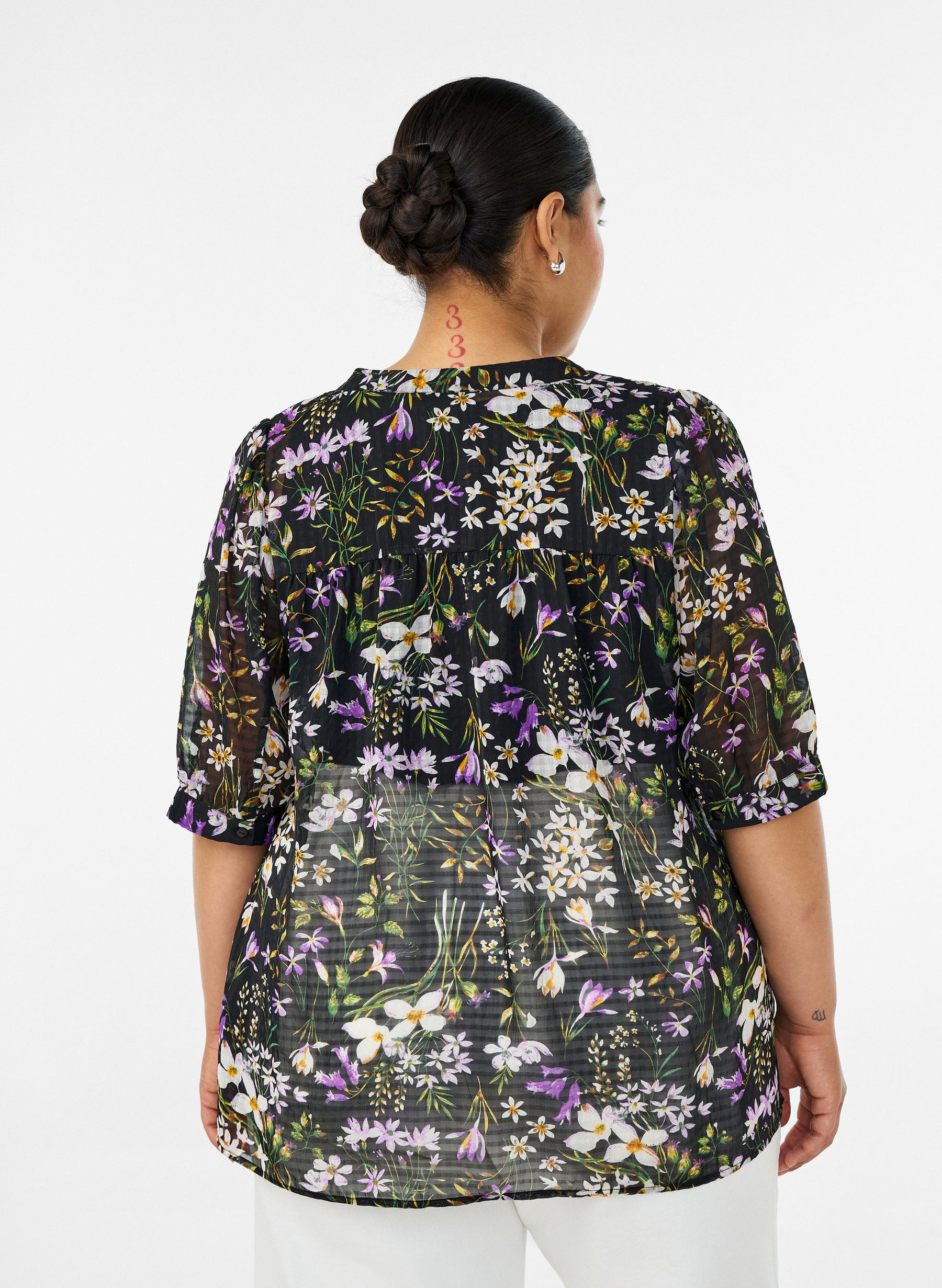 Zizzi Taru Blouse in Black Flower 
