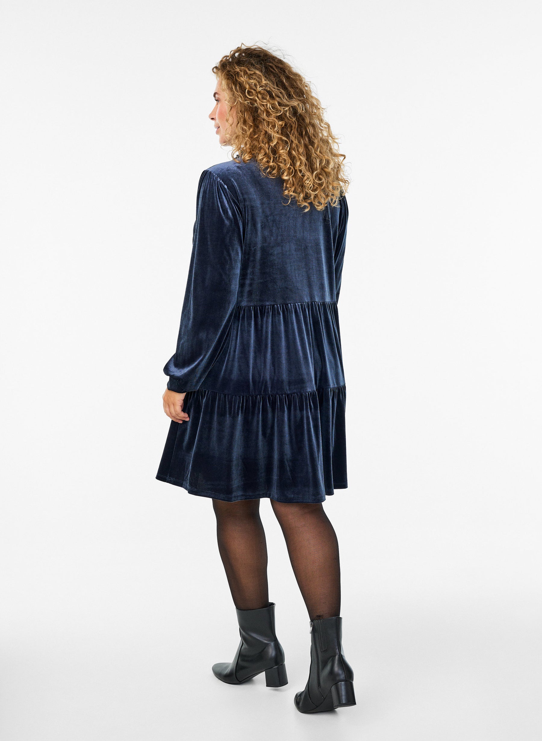 Zizzi Victoria Dress in Night Sky 