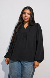 Zizzi Whitney Blouse in Black. 