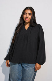 Zizzi Whitney Blouse in Black. 