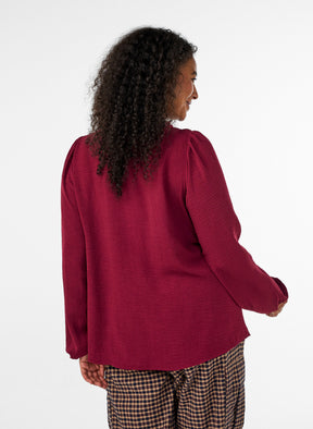 Zizzi Whitney Blouse in Rhododendron 
