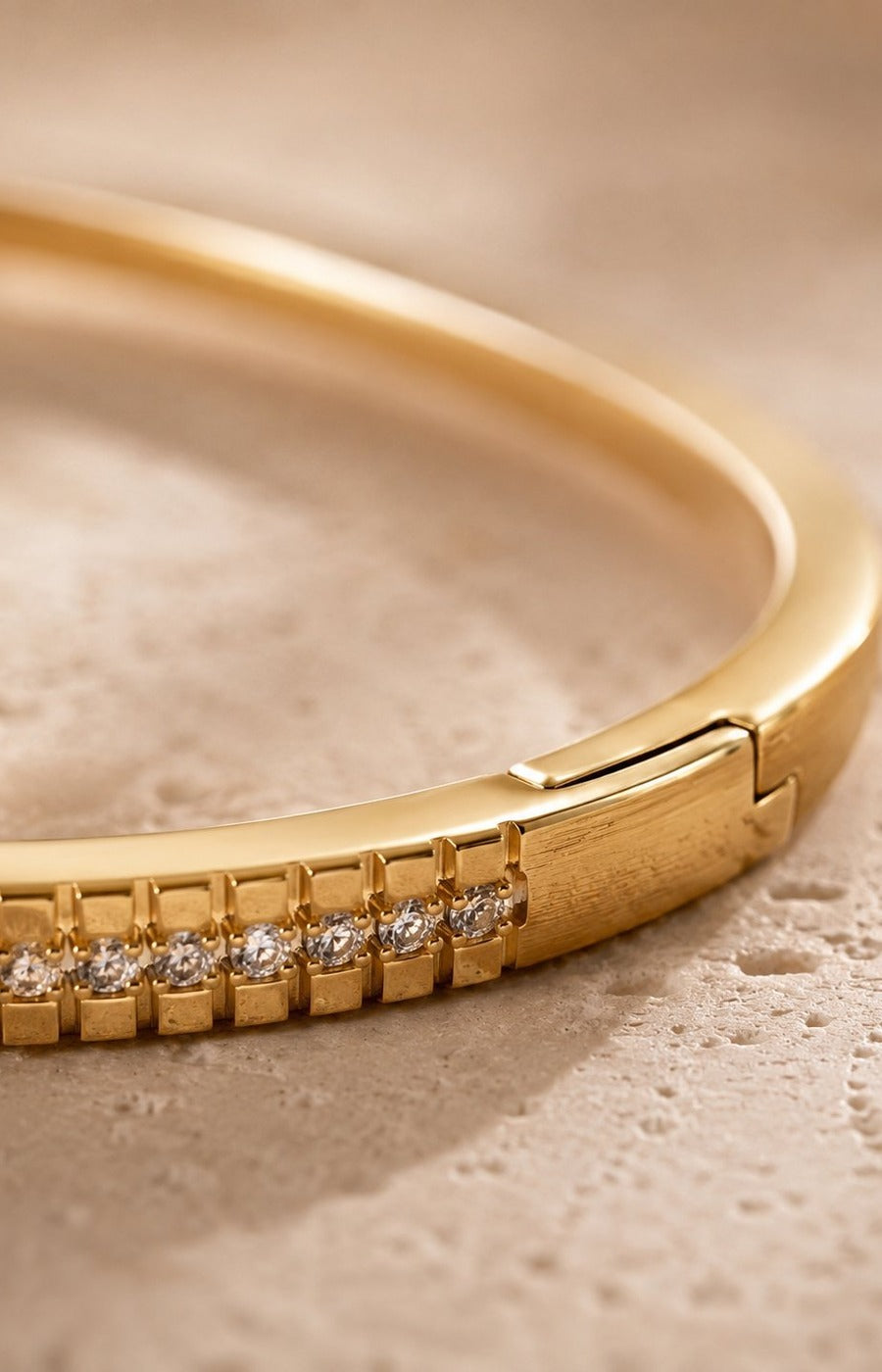 Ava Bracelet in Gold