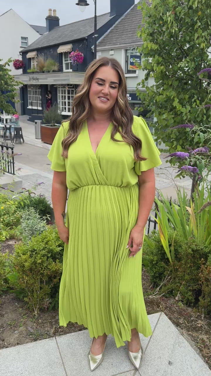 Daphne Dress in Lime