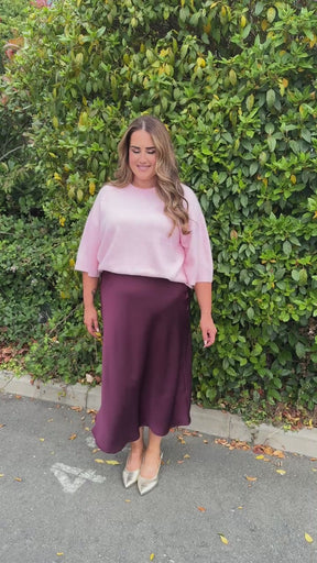 Zizzi Vista 1_2 Sleeve Jumper in Pink with the Zizzi Minela Skirt in Winetasting