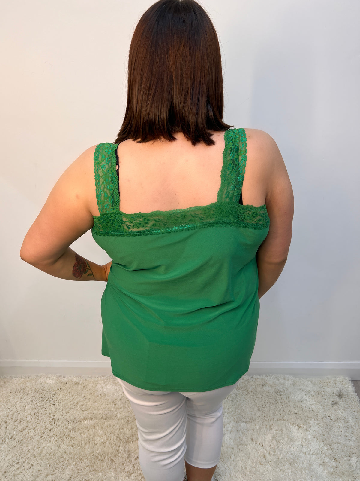 Magna Kelly Lace Vest in Green