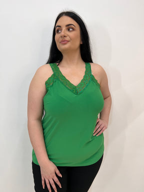 Magna Kelly Lace Vest in Green