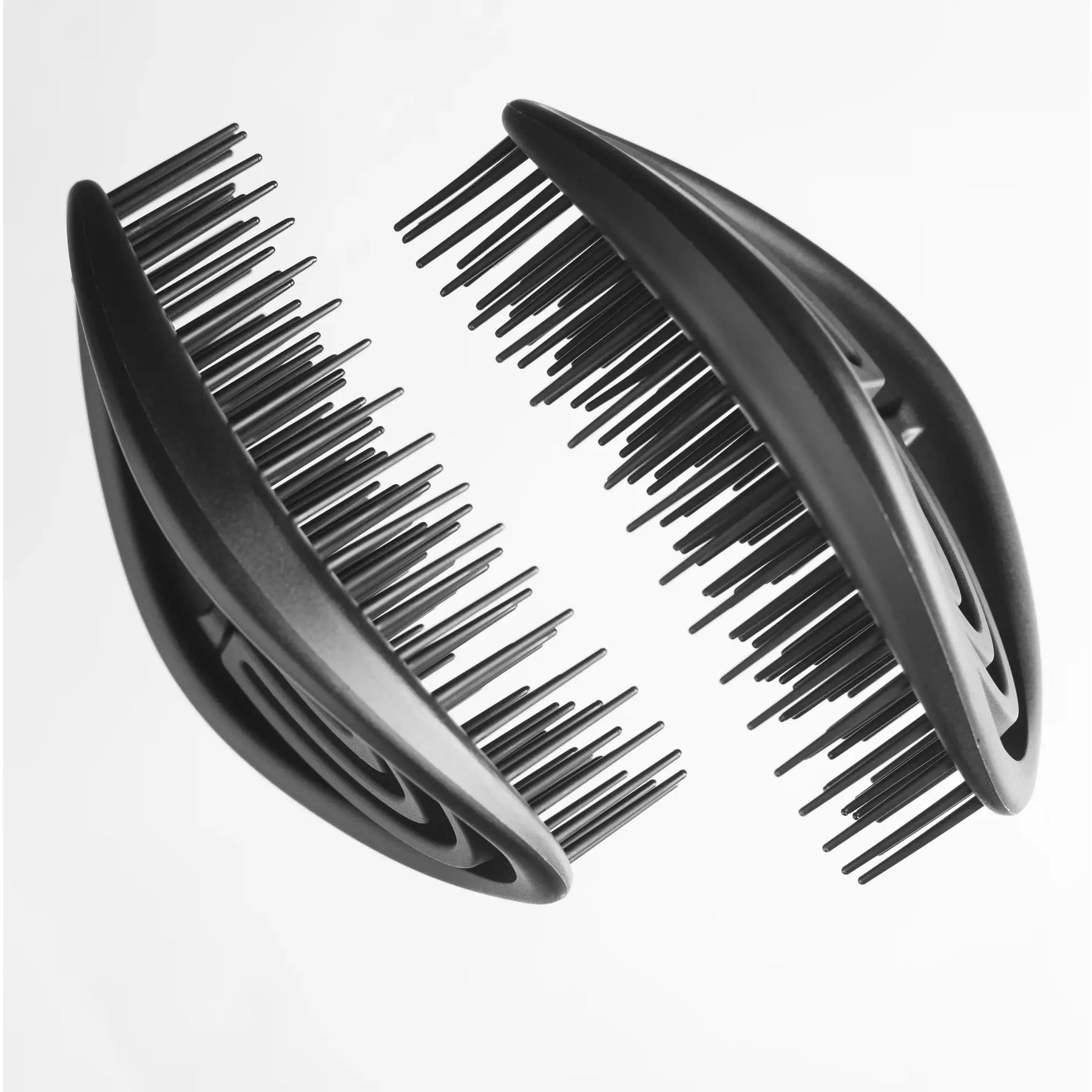 King Hair and Beauty: The Gem Hairbrush in Black - Wardrobe Plus